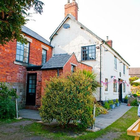 The Spotted Cow Hotel Belper Exterior foto